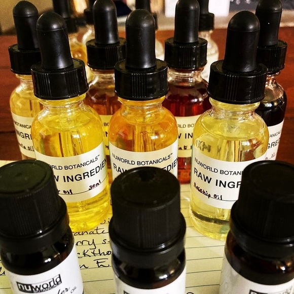 Forever Young ๐ฟโจ Super Natural Retinol Face Oil (ALL RAW ORGANIC INGREDIENTS ) - Picture 2 of 2